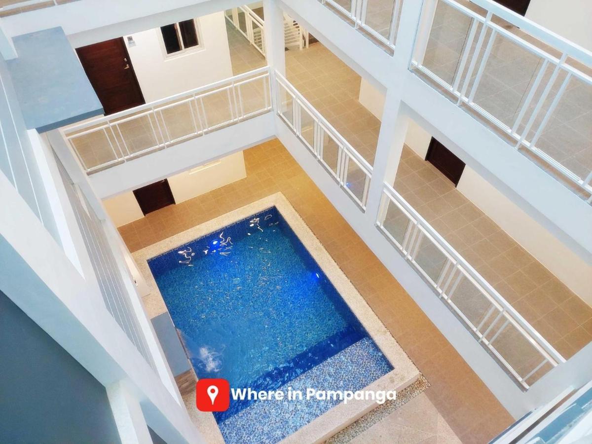 Cozy Entire Condo Unit With Pool Access アンヘレス エクステリア 写真