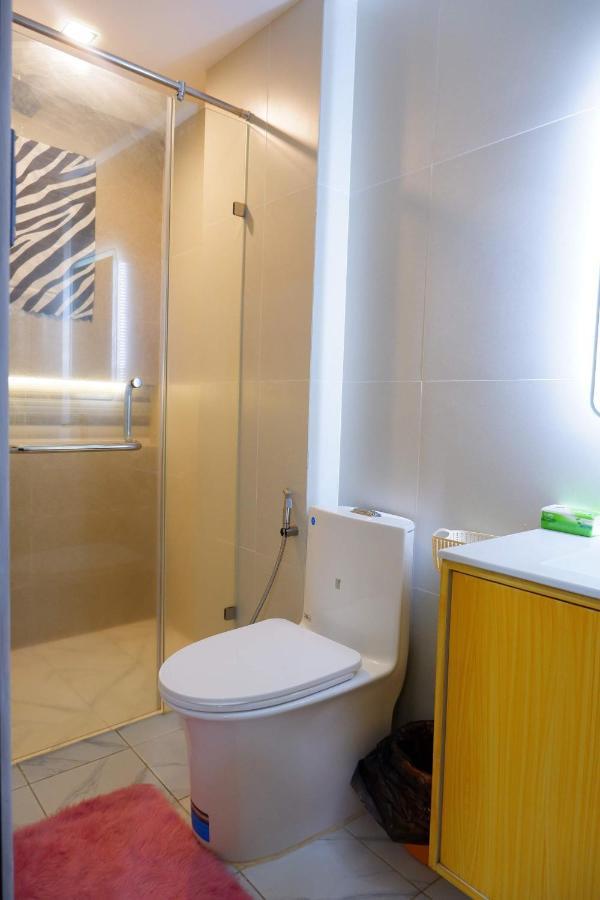 Cozy Entire Condo Unit With Pool Access アンヘレス エクステリア 写真